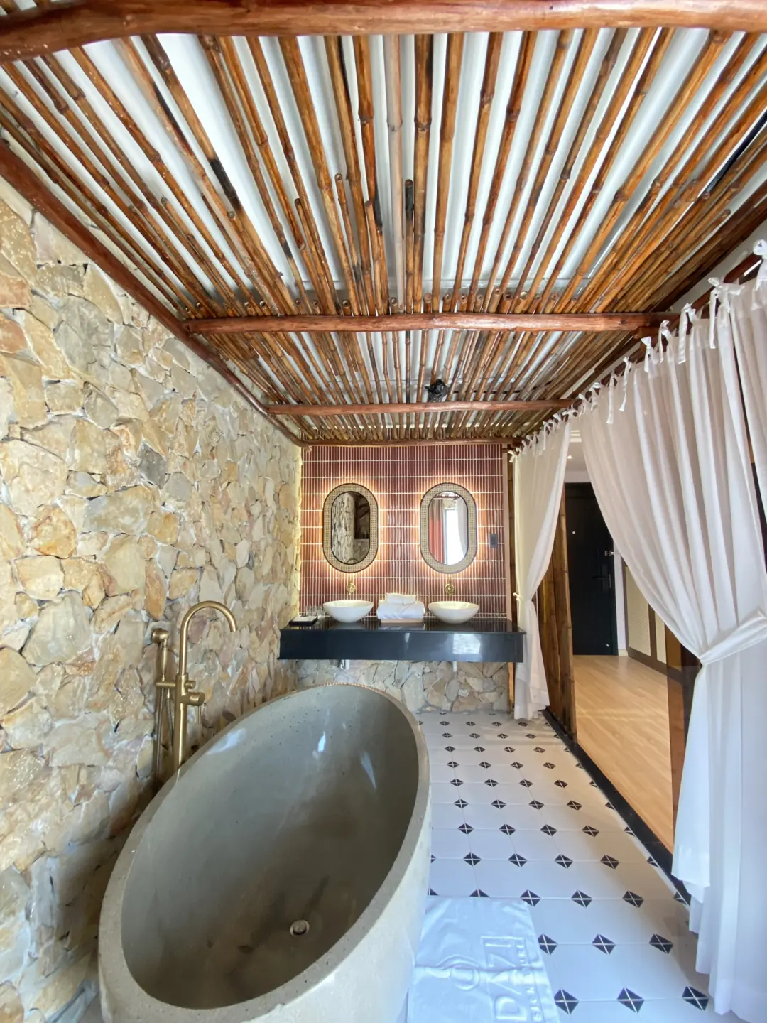 Room Resort - Dazi Signature Ben Thanh