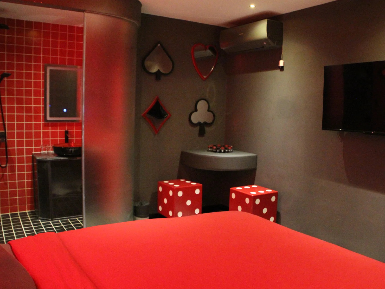 Las Vegas Room - view 2