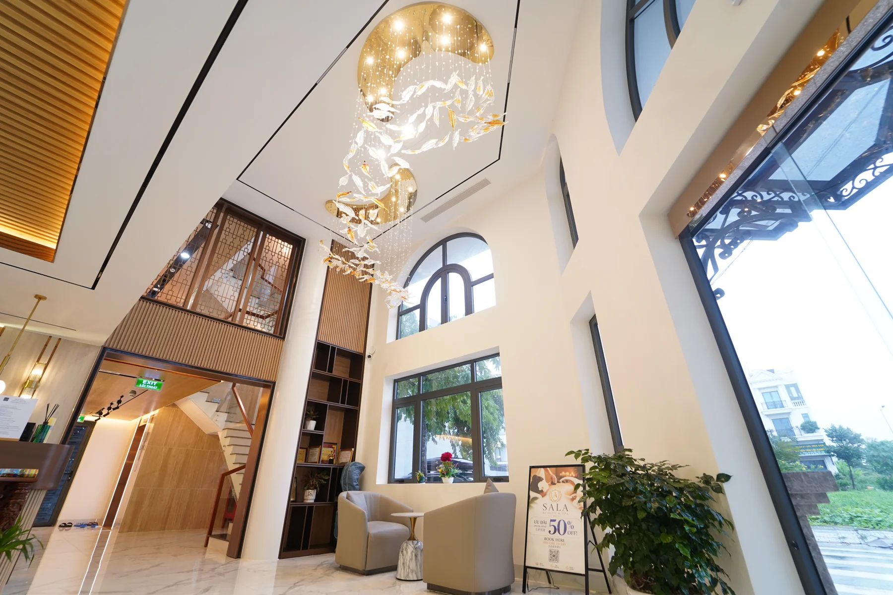 Double-height lobby - Dazi Signature Long Thanh